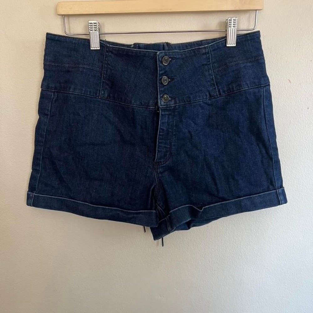 Bebe High Waisted Dark Wash Denim Shorts Lace Up Back Corset Waist Size 31